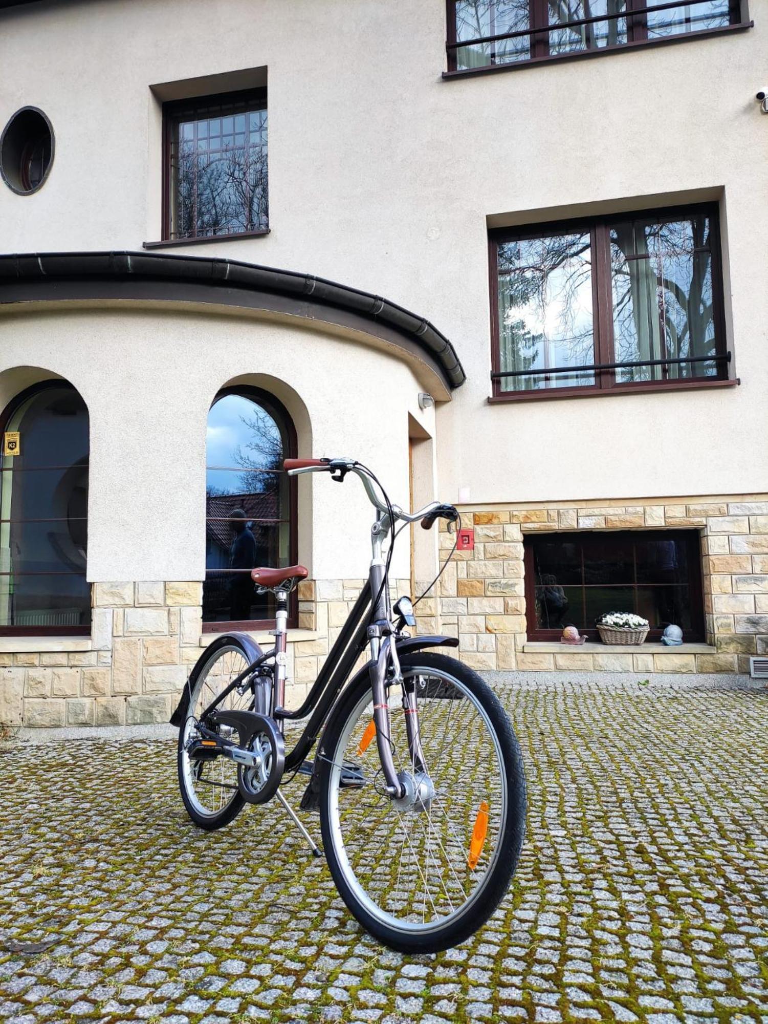 Hotel Jasny Dwor à Polanica-Zdrój Extérieur photo