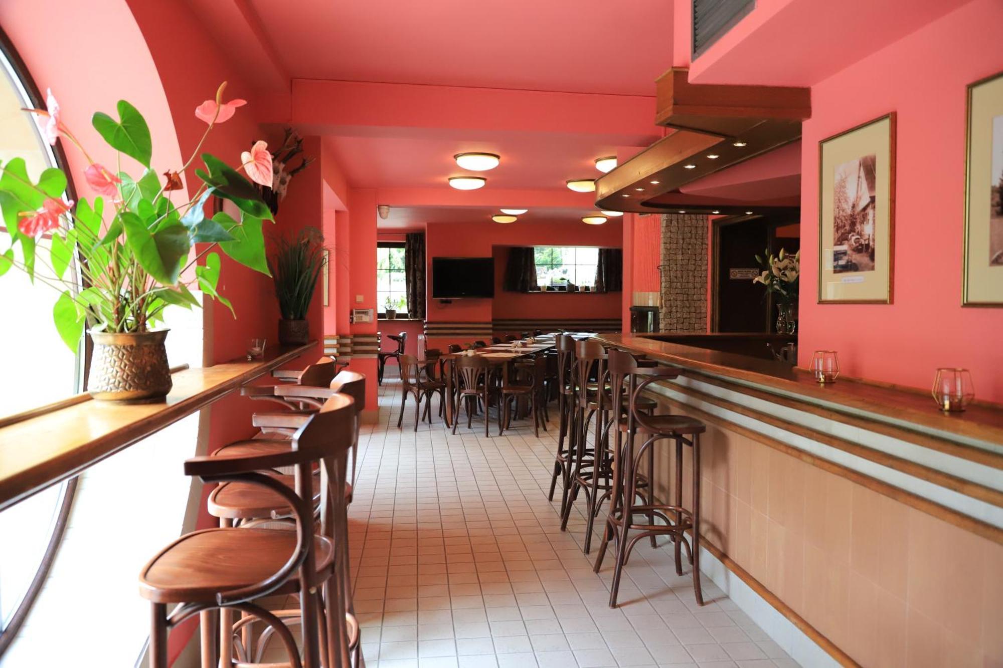 Hotel Jasny Dwor à Polanica-Zdrój Extérieur photo